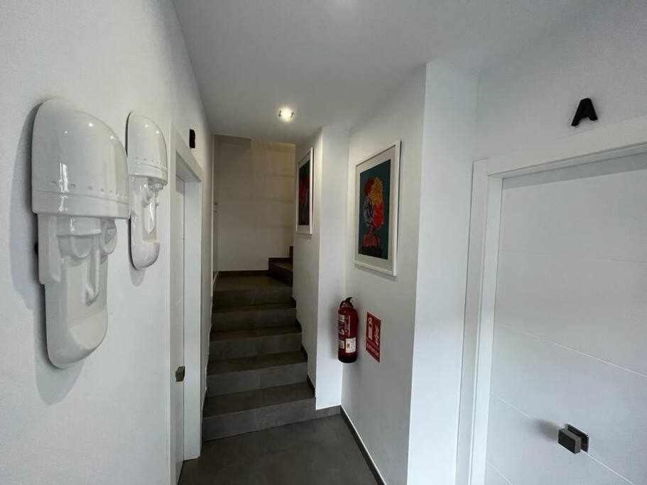 XX D Apartamentos Morales & Arnal 龙达 外观 照片